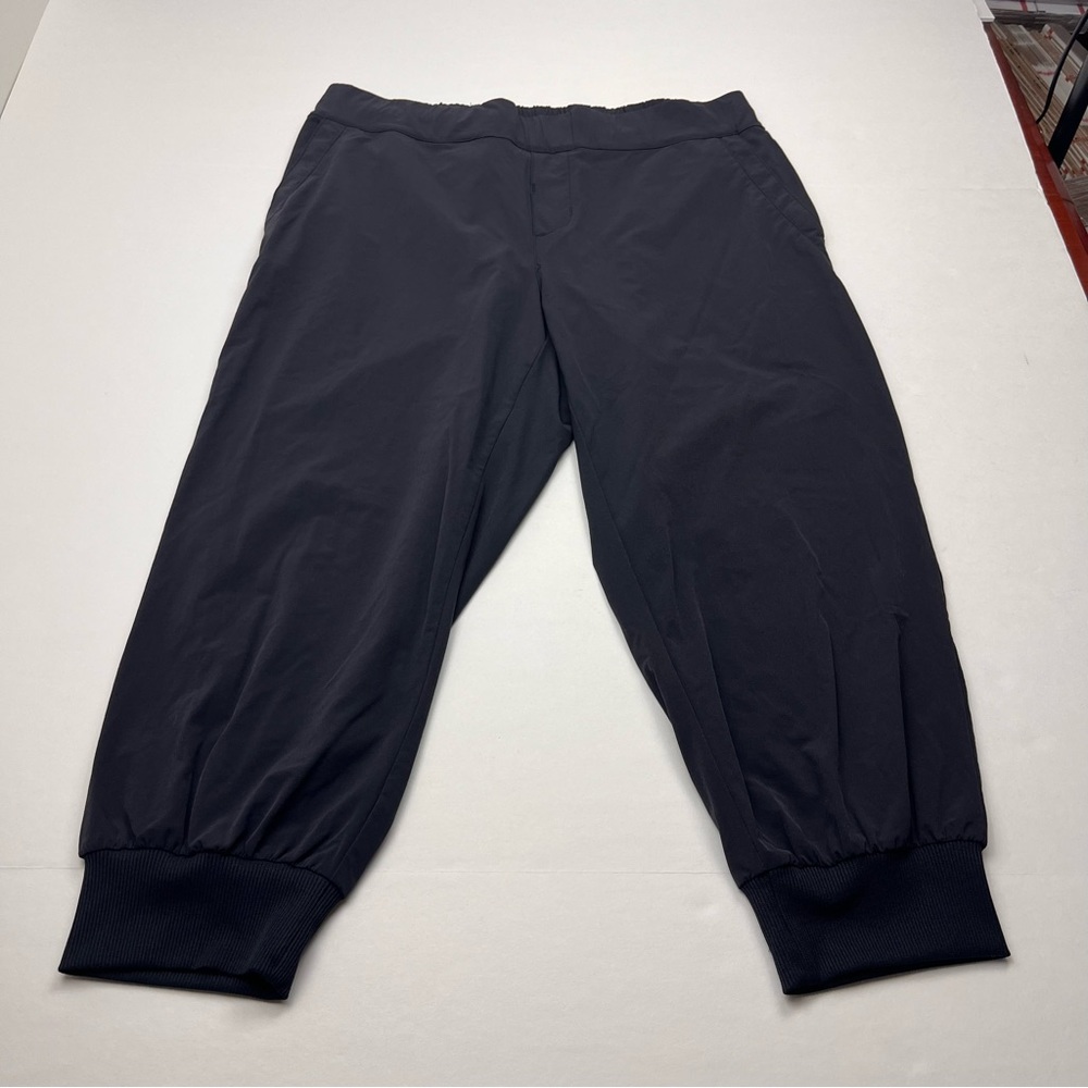 FIG Safari Fig Clothing Womens SZ Medium Black Cropped Capri Jogger Pant Pockets